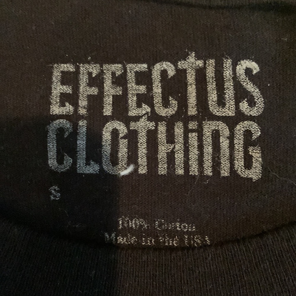 Effectual clothing - Picture 2 of 2